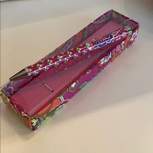 NIB Vera Bradley ballpoint pen Pink Swirls print